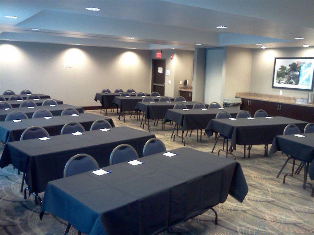 Holiday Inn Express & Suites Overland Park By Ihg מראה חיצוני תמונה