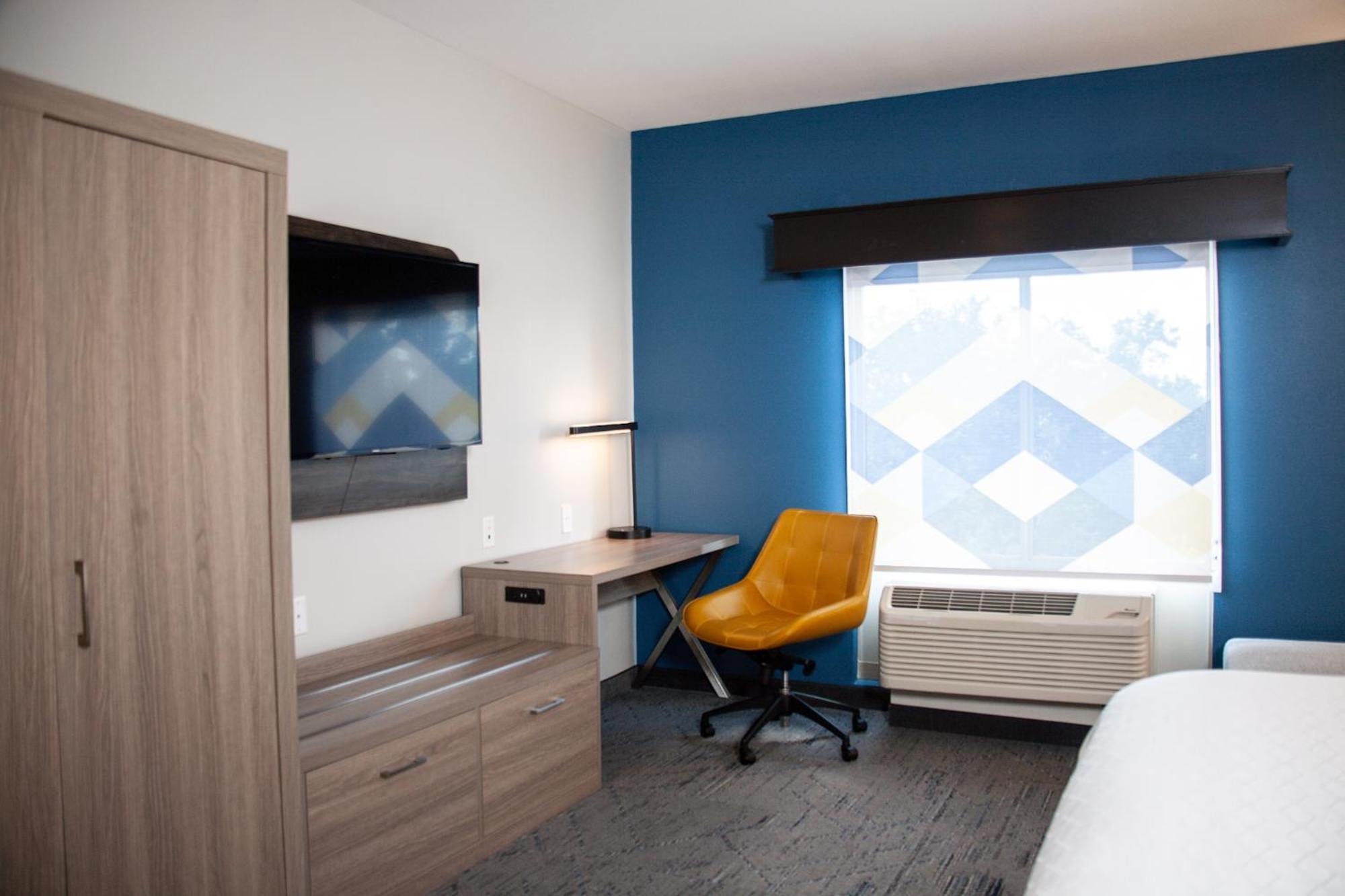 Holiday Inn Express & Suites Overland Park By Ihg מראה חיצוני תמונה