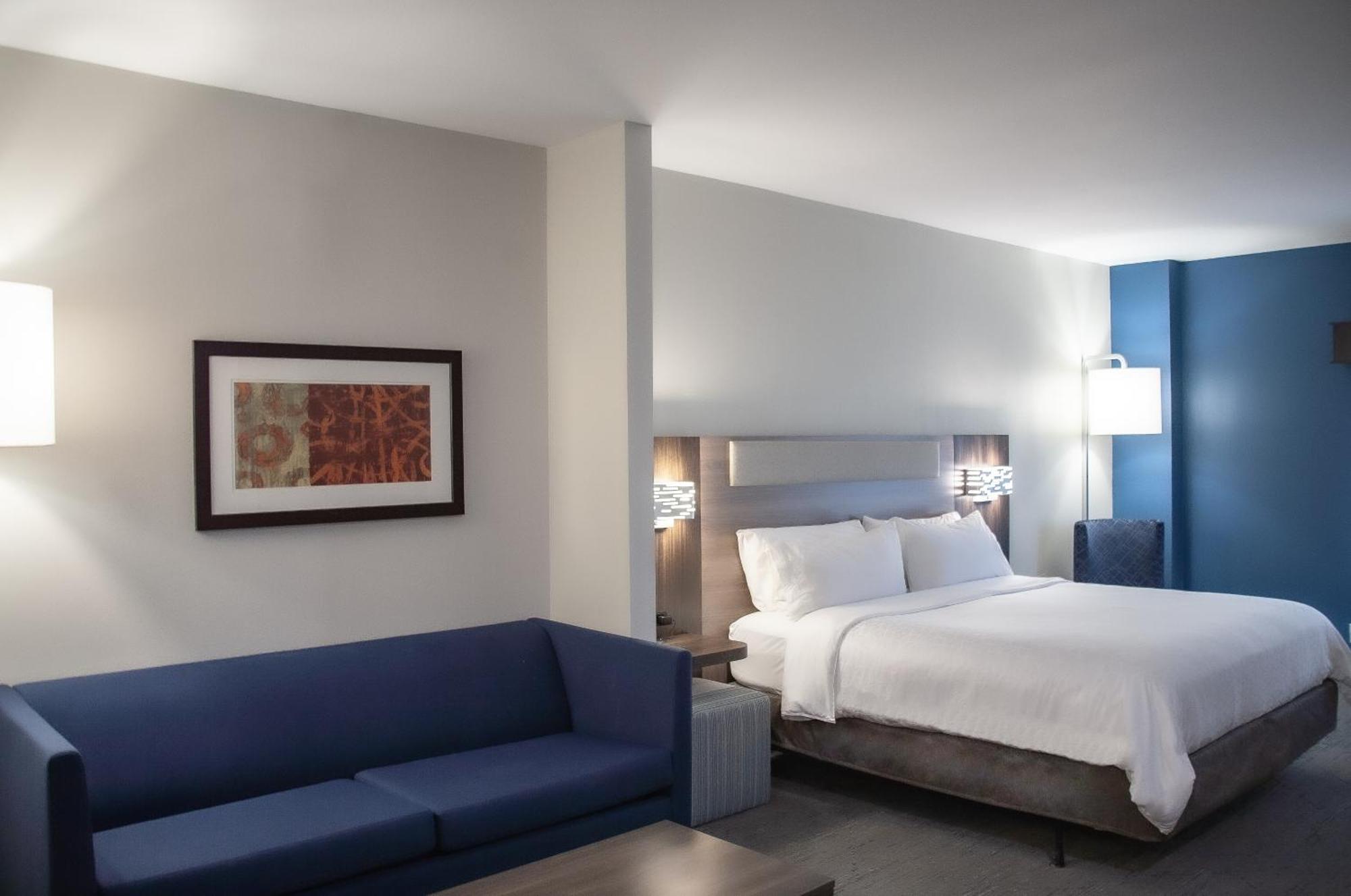 Holiday Inn Express & Suites Overland Park, An Ihg Hotel מראה חיצוני תמונה