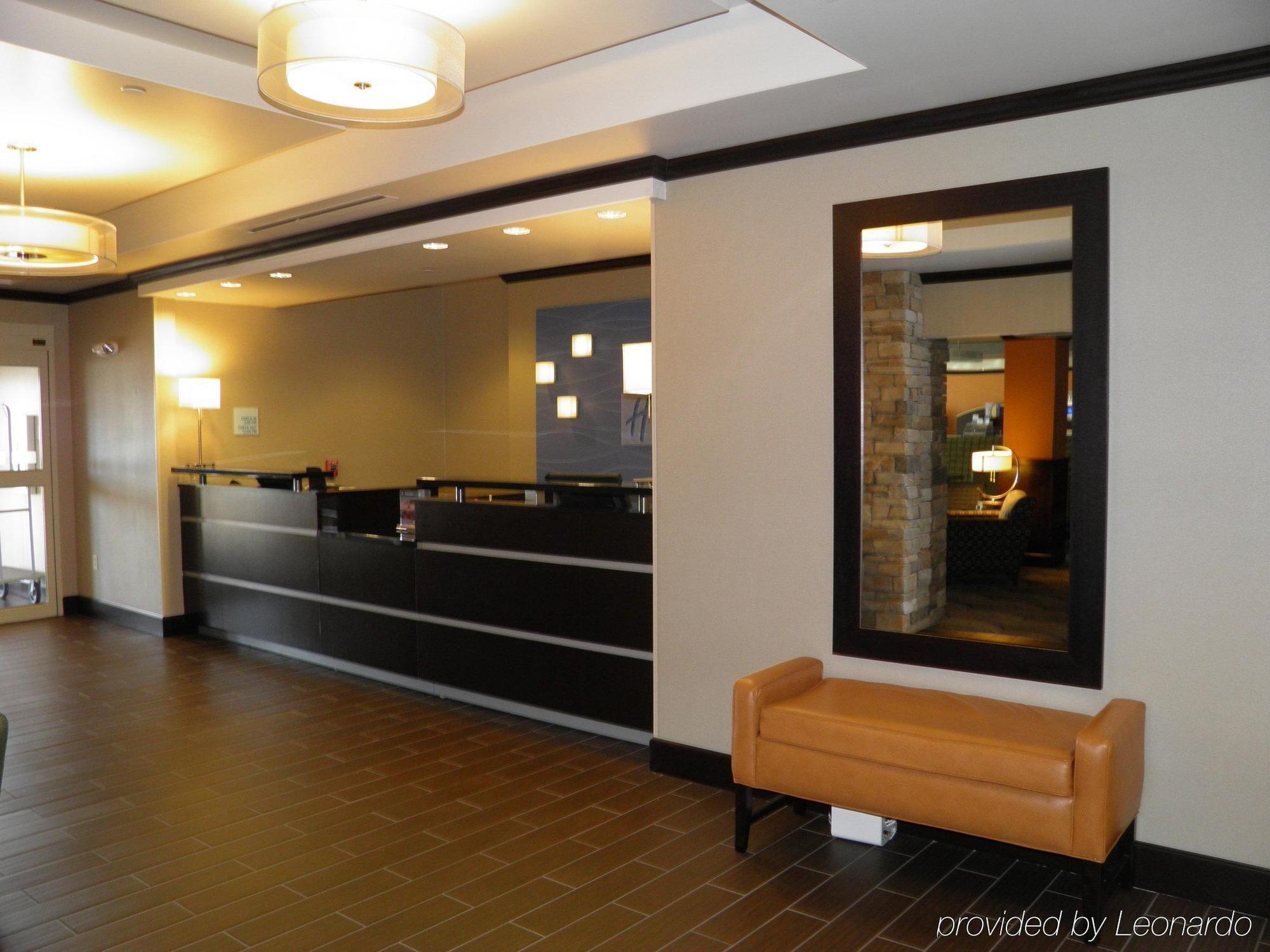 Holiday Inn Express & Suites Overland Park By Ihg מראה חיצוני תמונה