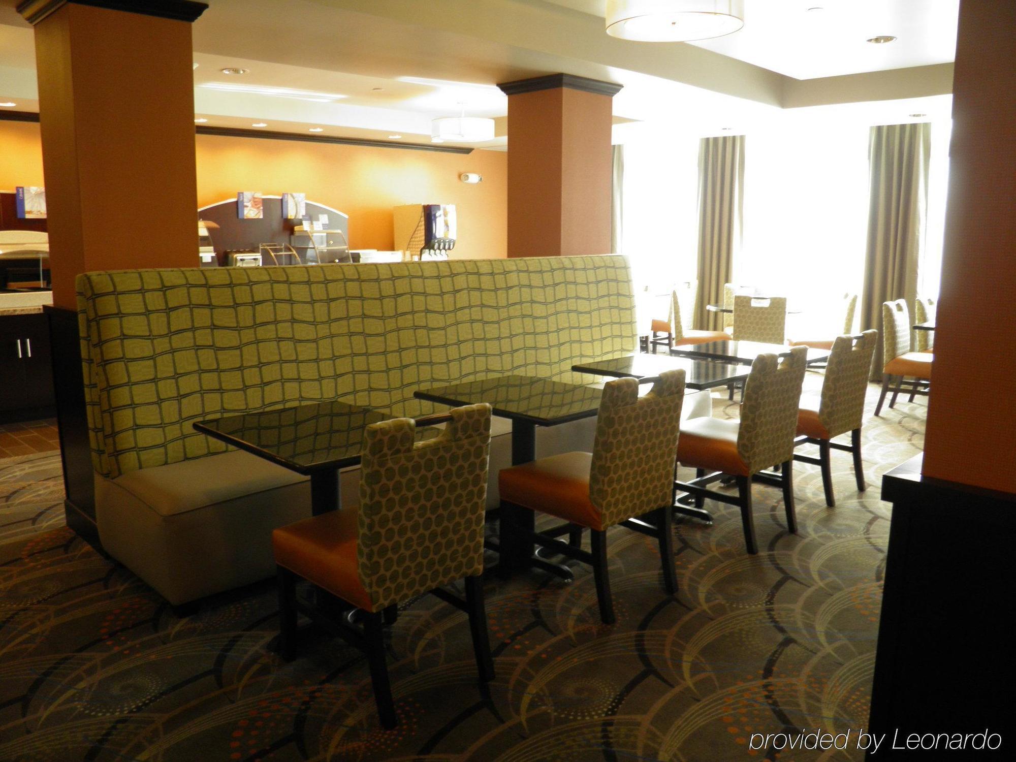 Holiday Inn Express & Suites Overland Park By Ihg מראה חיצוני תמונה