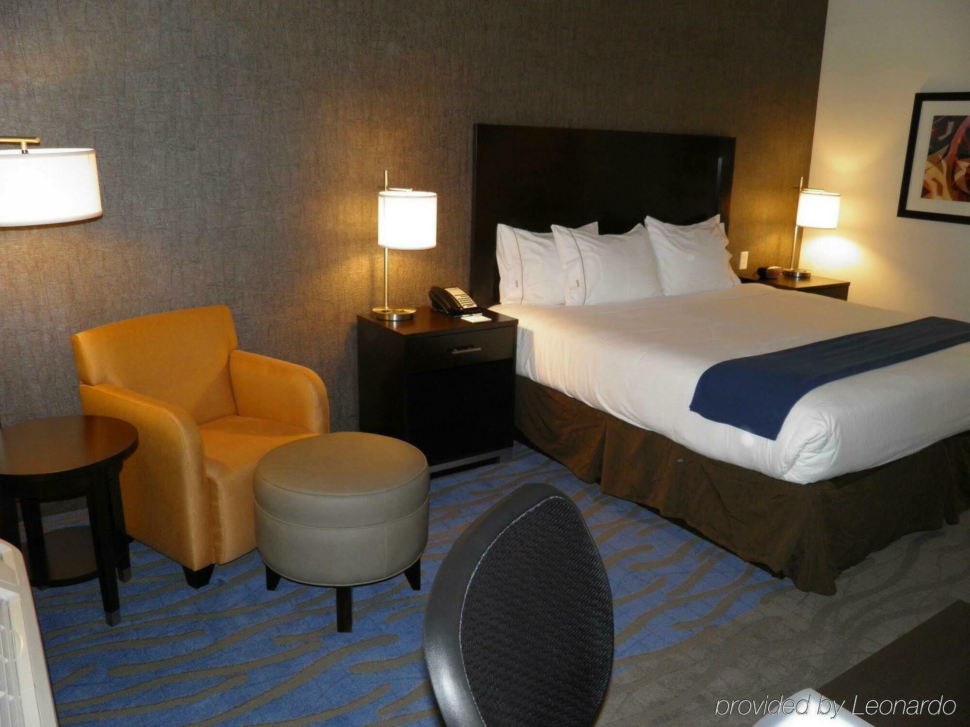 Holiday Inn Express & Suites Overland Park By Ihg מראה חיצוני תמונה