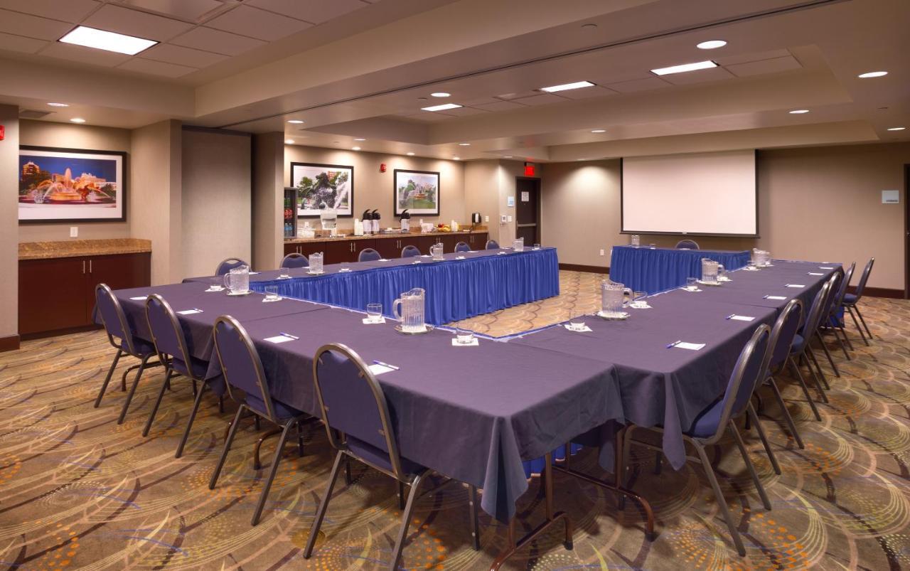 Holiday Inn Express & Suites Overland Park, An Ihg Hotel מראה חיצוני תמונה