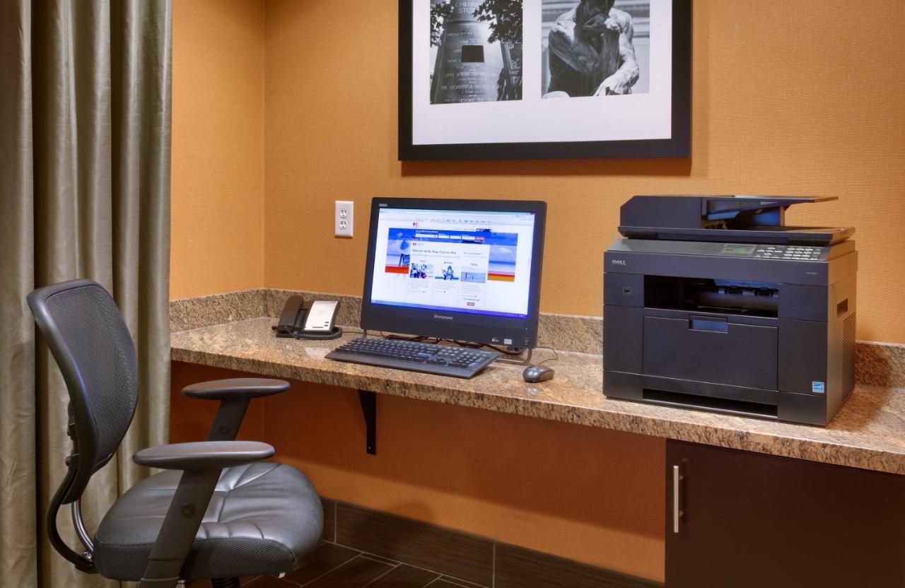 Holiday Inn Express & Suites Overland Park By Ihg מראה חיצוני תמונה