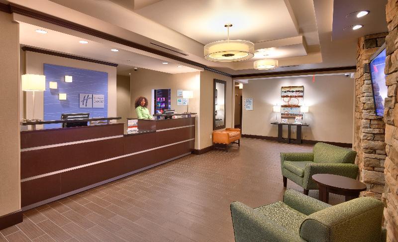 Holiday Inn Express & Suites Overland Park, An Ihg Hotel מראה חיצוני תמונה